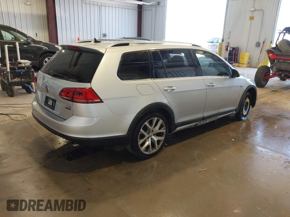 2017 Volkswagen Golf S с VIN 3VWH17AU9HM532332, выставлен на аукционе IAAI как лот 41996360 с пробегом 105 854 миль миль и . История ставок и продаж доступна на DreamBid. Изображение 4.