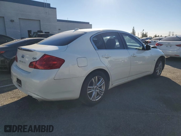 2015 Infiniti Q40 with VIN JN1CV6AP7FM500920, listed as a Copart auction lot 84274844 with 59,860 mi miles and Salvage Title. Bid and sale history available at carsss.com. Image 3.