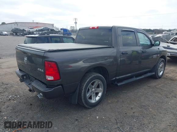 2017 Ram 1500 Express z VIN 3C6RR7KT2HG796410, wystawiony jako IAAI lot #41771608 z przebiegiem 140 662 mil mil oraz . Historia ofert i sprzedaży dostępna na DreamBid. Obrazek 4.