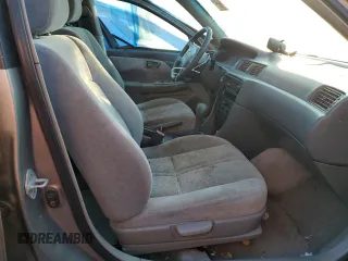 1999 Toyota Camry LE z VIN 4T1BG22K8XU426130, wystawiony jako Copart lot #87368604 z przebiegiem 276 204 mil mil oraz Szkoda całkowita • Salvage title. Historia ofert i sprzedaży dostępna na DreamBid. Obrazek 7.