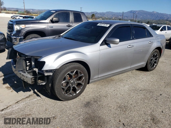 2018 Chrysler 300 S z VIN 2C3CCAGG8JH267272, wystawiony jako Copart lot #49331875 z przebiegiem 70 691 mil mil oraz Szkoda całkowita • Salvage title. Historia ofert i sprzedaży dostępna na DreamBid. Obrazek 1.