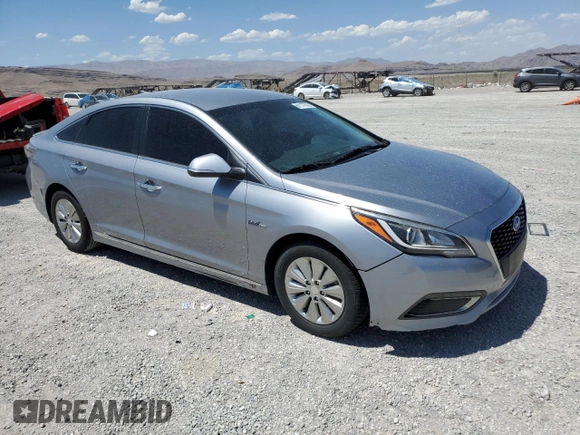 2016 Hyundai Sonata Hybrid SE with VIN KMHE24L18GA042198, listed as a Copart auction lot 61177343 with 95,810 mi miles. Bid and sale history available at carsss.com. Image 4.