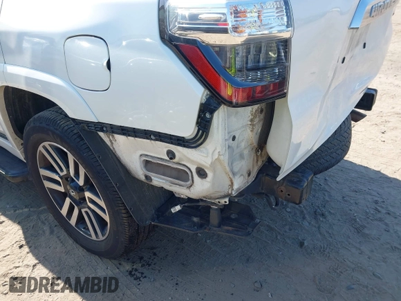 2015 Toyota 4Runner Limited with VIN JTEBU5JR0F5257299, listed as a IAAI auction lot 42029367 with 172,322 mi miles and . Bid and sale history available at carsss.com. Image 18.