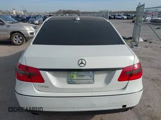 2012 Mercedes-Benz E-Class E 350 Luxury with VIN WDDHF8JBXCA595315, listed as a IAAI auction lot 41871462 with 122,677 mi miles. Bid and sale history available at carsss.com. Image 16.