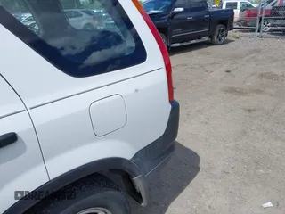 2003 Honda CR-V LX z VIN SHSRD78443U157640, wystawiony jako IAAI lot #42265529 z przebiegiem 154 407 mil mil oraz . Historia ofert i sprzedaży dostępna na DreamBid. Obrazek 6.