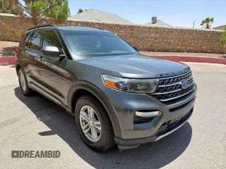 2020 Ford Explorer XLT z VIN 1FMSK8DH5LGB74302, wystawiony jako Copart lot #58030415 z przebiegiem 127 161 mil mil oraz Szkoda całkowita • Salvage title. Historia ofert i sprzedaży dostępna na DreamBid. Obrazek 1.