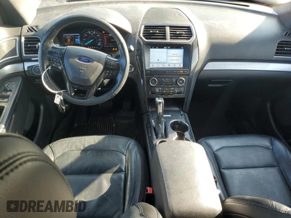 2017 Ford Explorer XLT z VIN 1FM5K7D82HGC29108, wystawiony jako Copart lot #59515215 z przebiegiem 108 720 mil mil oraz Szkoda całkowita • Salvage title. Historia ofert i sprzedaży dostępna na DreamBid. Obrazek 8.