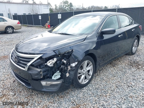 2013 Nissan Altima 2.5 S with VIN 1N4AL3AP5DC139057, listed as a IAAI auction lot 41536860 with 148,958 mi miles. Bid and sale history available at carsss.com. Image 2.