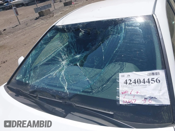 2023 Toyota Camry LE z VIN 4T1C11AK0PU145781, wystawiony jako IAAI lot #42404456 z przebiegiem 53 657 mil mil oraz . Historia ofert i sprzedaży dostępna na DreamBid. Obrazek 17.