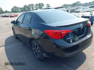 2019 Toyota Corolla L z VIN 5YFBURHE3KP906802, wystawiony jako IAAI lot #42424303 z przebiegiem 136 385 mil mil oraz . Historia ofert i sprzedaży dostępna na DreamBid. Obrazek 3.