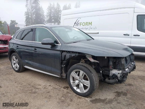 2018 Audi Q5 Premium Plus with VIN WA1BNAFY5J2204368, listed as a IAAI auction lot 41825353 with 44,479 mi miles. Bid and sale history available at carsss.com. Image 1.