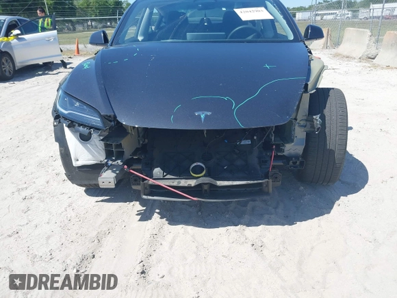 2024 Tesla Model 3 z VIN 5YJ3E1EA6RF747946, wystawiony jako IAAI lot #42042903 z przebiegiem 13 999 mil mil oraz . Historia ofert i sprzedaży dostępna na DreamBid. Obrazek 21.