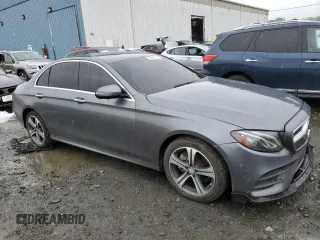 2019 Mercedes-Benz E 300 with VIN WDDZF4KB7KA587487, listed as a Copart auction lot 55629775 with 74,787 mi miles and Clean Title. Bid and sale history available at DreamBid. Image 4.