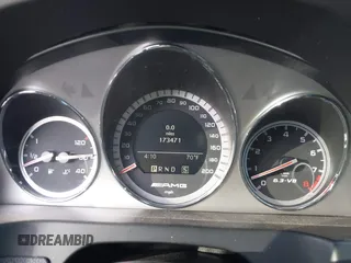 2009 Mercedes-Benz C 63 AMG with VIN WDDGF77X39F231287, listed as a IAAI auction lot 41556195 with 173,471 mi miles and . Bid and sale history available at DreamBid. Image 7.