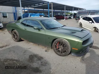 2022 Dodge Challenger R/T Scat Pack z VIN 2C3CDZFJ5NH192173, wystawiony jako Copart lot #52536245 z przebiegiem 12 992 mil mil oraz Szkoda całkowita • Salvage title. Historia ofert i sprzedaży dostępna na DreamBid. Obrazek 4.