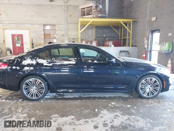 2020 BMW 5 Series 540i xDrive z VIN WBAJS3C06LCE00319, wystawiony jako IAAI lot #41384030 z przebiegiem 49 941 mil mil oraz . Historia ofert i sprzedaży dostępna na DreamBid. Obrazek 14.