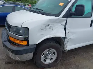2020 Chevrolet Express Passenger LT with VIN 1GAZGPFG0L1206409, listed as a IAAI auction lot 42489455 with 114,452 mi miles and . Bid and sale history available at DreamBid. Image 6.