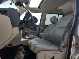2006 Jeep Commander Limited with VIN 1J8HH58256C366079, listed as a Copart auction lot 51107395 with 176,738 mi miles and Salvage title. Bid and sale history available at DreamBid. Image 7.