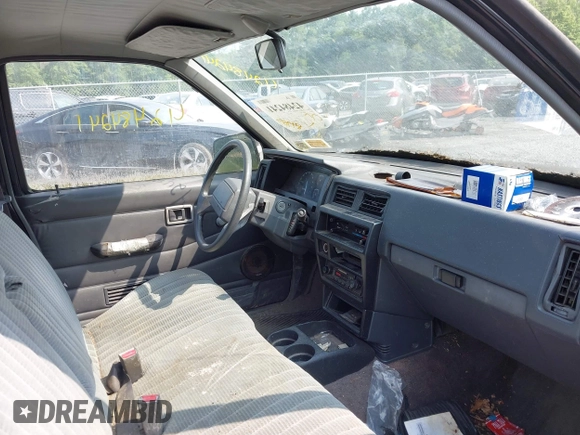 1993 Nissan Frontier с VIN 1N6SD11S1PC337477, выставлен на аукционе IAAI как лот 42484241 с пробегом 89 985 миль миль и . История ставок и продаж доступна на DreamBid. Изображение 5.