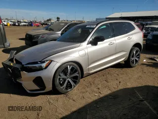2025 Volvo XC60 Ultra с VIN YV4H60RM9S1000046, выставлен на аукционе Copart как лот 77396284 с пробегом 4 192 миль миль и На запчасти • Non repairable. История ставок и продаж доступна на DreamBid. Изображение 1.