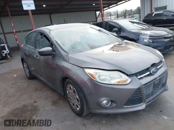 2012 Ford Focus SE z VIN 1FAHP3K25CL434955, wystawiony jako IAAI lot #41698082 z przebiegiem Nie podano mil oraz . Historia ofert i sprzedaży dostępna na DreamBid. Obrazek 1.