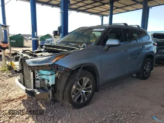 2021 Toyota Highlander XLE with VIN 5TDHZRBH1MS150749, listed as a Copart auction lot 62416335 with 43,900 mi miles and Salvage title. Bid and sale history available at DreamBid. Image 1.