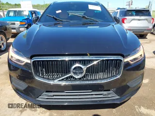 2018 Volvo XC60 Momentum with VIN YV4A22RK3J1040015, listed as a IAAI auction lot 42098399 with 57,130 mi miles and . Bid and sale history available at DreamBid. Image 6.