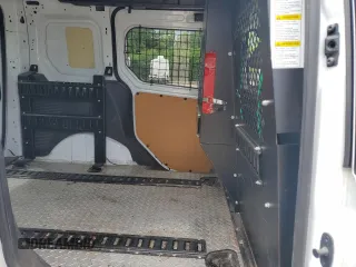 2014 Ford Transit Connect XL с VIN NM0LS6E74E1171008, выставлен на аукционе Copart как лот 56629285 с пробегом 119 603 миль миль и Списание • Salvage title. История ставок и продаж доступна на DreamBid. Изображение 11.