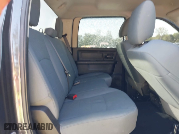 2018 Ram 2500 Tradesman z VIN 3C6UR5CL1JG390282, wystawiony jako IAAI lot #42133001 z przebiegiem 256 087 mil mil oraz . Historia ofert i sprzedaży dostępna na DreamBid. Obrazek 8.