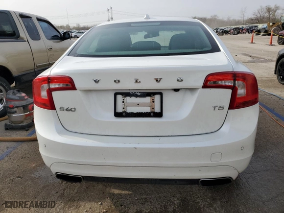 2014 Volvo S60 T5 with VIN YV1612FS9E1282128, listed as a Copart auction lot 50957465 with 86,447 mi miles and Salvage Title. Bid and sale history available at carsss.com. Image 6.