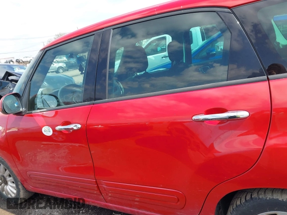 2014 FIAT 500L Easy with VIN ZFBCFABH4EZ018172, listed as a IAAI auction lot 42099424 with 138,650 mi miles and . Bid and sale history available at DreamBid. Image 14.