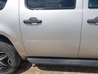 2010 Chevrolet Suburban LS with VIN 1GNUKHE34AR225345, listed as a IAAI auction lot 42106308 with 203,097 mi miles. Bid and sale history available at carsss.com. Image 18.