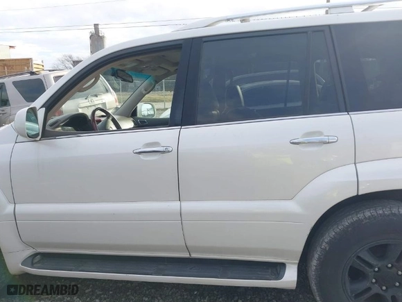 2008 Lexus GX 470 with VIN JTJBT20X680168288, listed as a IAAI auction lot 41699738 with NaN miles. Bid and sale history available at carsss.com. Image 14.