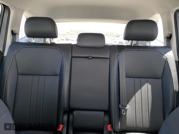 2024 Volkswagen Tiguan SE with VIN 3VV3B7AXXRM048869, listed as a Copart auction lot 56063825 with 30,881 mi miles and Clean title. Bid and sale history available at DreamBid. Image 10.