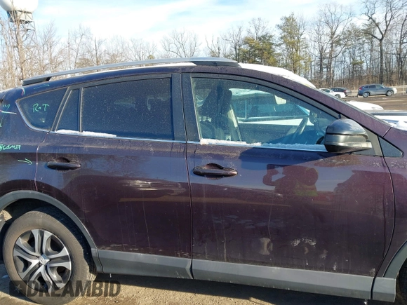 2016 Toyota RAV4 LE with VIN 2T3BFREV5GW516232, listed as a IAAI auction lot 41406075 with 62,333 mi miles. Bid and sale history available at carsss.com. Image 13.