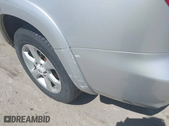 2010 Toyota RAV4 Ltd with VIN 2T3DF4DV5AW070569, listed as a IAAI auction lot 42105082 with 207,432 mi miles. Bid and sale history available at carsss.com. Image 18.