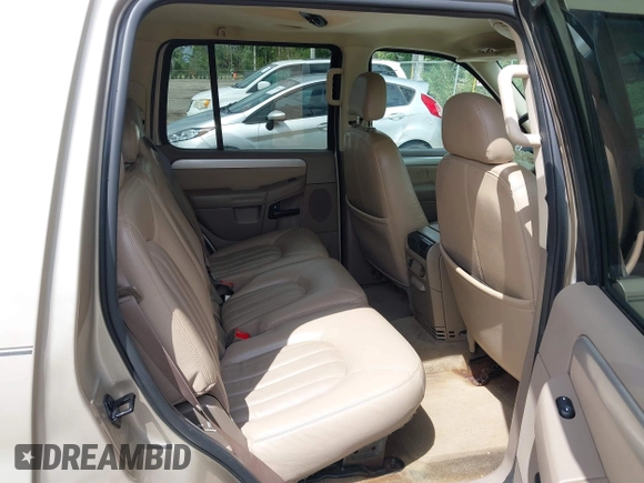 2004 Mercury Mountaineer Convenience z VIN 4M2ZU66W84UJ20034, wystawiony jako IAAI lot #41947130 z przebiegiem 193 468 mil mil oraz . Historia ofert i sprzedaży dostępna na DreamBid. Obrazek 8.