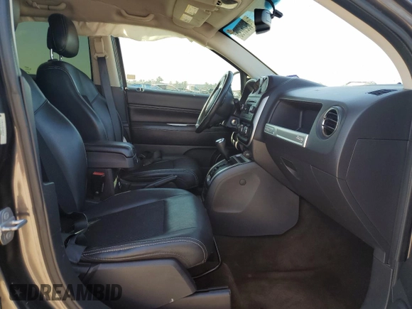 2016 Jeep Compass Latitude with VIN 1C4NJCEA8GD609149, listed as a Copart auction lot 46926795 with 111,997 mi miles and Salvage Title. Bid and sale history available at carsss.com. Image 7.