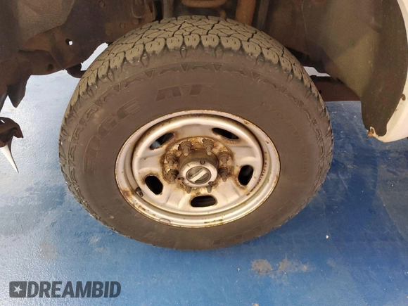 2011 Ford F-250 XL with VIN 1FTBF2B63BEC37432, listed as a IAAI auction lot 42679103 with 136,886 mi miles and . Bid and sale history available at DreamBid. Image 2.
