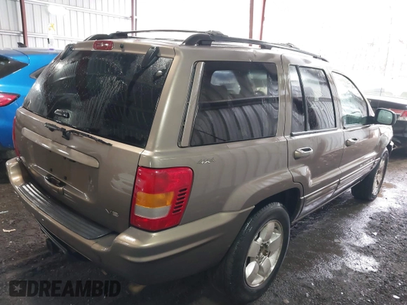 2001 Jeep Grand Cherokee Limited with VIN 1J4GW58N51C581743, listed as a IAAI auction lot 41768215 with 195,862 mi miles. Bid and sale history available at carsss.com. Image 4.