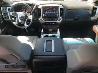 2015 GMC Sierra 1500 SLE z VIN 3GTU1UEC3FG459889, wystawiony jako Copart lot #53953725 z przebiegiem 104 638 mil mil oraz Szkoda całkowita • Salvage title. Historia ofert i sprzedaży dostępna na DreamBid. Obrazek 8.