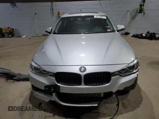 2013 BMW 3 Series 335i xDrive z VIN WBA3B9G57DNR89742, wystawiony jako Copart lot #83190024 z przebiegiem 80 276 mil mil oraz Szkoda całkowita • Salvage title. Historia ofert i sprzedaży dostępna na DreamBid. Obrazek 5.