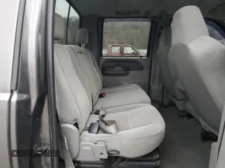 2004 Ford F-250 XL with VIN 1FTNW21P64EA89240, listed as a Copart auction lot 46856505 with 223,525 mi miles and Salvage title. Bid and sale history available at DreamBid. Image 10.