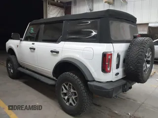 2021 Ford Bronco with VIN 1FMEE5DP2MLA94460, listed as a IAAI auction lot 41615753 with 43,808 mi miles and . Bid and sale history available at DreamBid. Image 3.