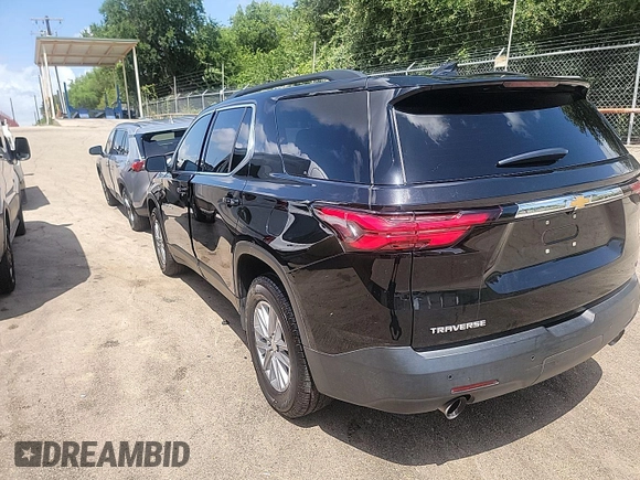 2022 Chevrolet Traverse LT Cloth z VIN 1GNERGKW0NJ146381, wystawiony jako IAAI lot #42558331 z przebiegiem 79 527 mil mil oraz . Historia ofert i sprzedaży dostępna na DreamBid. Obrazek 14.