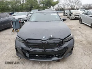 2024 BMW i5 M60 z VIN WBY43FK05RCR32052, wystawiony jako Copart lot #85559624 z przebiegiem 5 913 mil mil oraz Nie do naprawy • Non repairable. Historia ofert i sprzedaży dostępna na DreamBid. Obrazek 5.