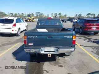 1998 Toyota Tacoma with VIN 4TAWN72N5WZ120258, listed as a IAAI auction lot 41878138 with 268,640 mi miles and . Bid and sale history available at DreamBid. Image 16.