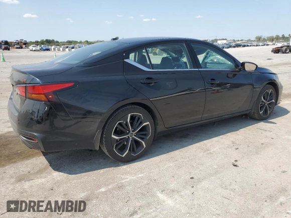 2024 Nissan Altima SR z VIN 1N4BL4CV0RN418238, wystawiony jako Copart lot #70917854 z przebiegiem 10 936 mil mil oraz Szkoda całkowita • Salvage title. Historia ofert i sprzedaży dostępna na DreamBid. Obrazek 3.