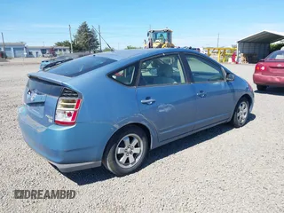 2004 Toyota Prius with VIN JTDKB20U540109710, listed as a IAAI auction lot 42208286 with 277,935 mi miles and . Bid and sale history available at DreamBid. Image 4.