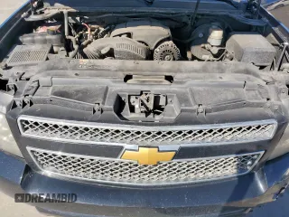 2009 Chevrolet Suburban LTZ with VIN 1GNFC36099R206170, listed as a Copart auction lot 46954815 with 272,788 mi miles and Clean title. Bid and sale history available at DreamBid. Image 12.